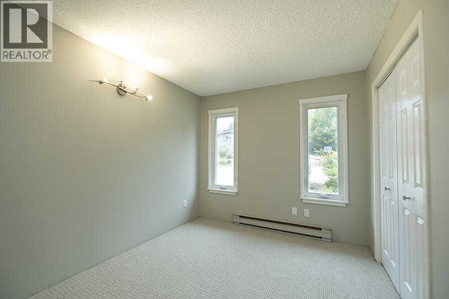 6173 Bligh Road, Sechelt, British Columbia  V7Z 0M1 - Photo 16 - R3160660