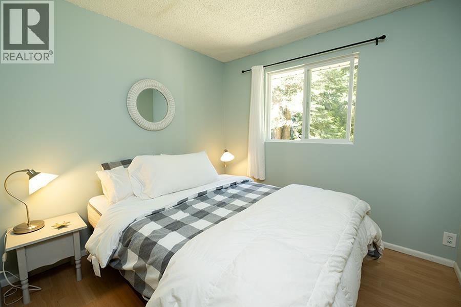 1172 Cedar Grove Road, Roberts Creek, British Columbia  V0N 2W2 - Photo 23 - R3160666
