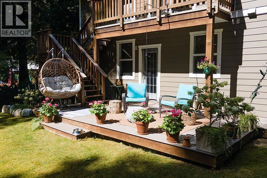 1172 Cedar Grove Road, Roberts Creek, British Columbia  V0N 2W2 - Photo 33 - R3160666