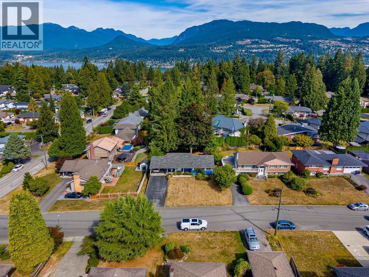 1721 Bowman Avenue, Coquitlam, British Columbia  V3J 6C9 - Photo 4 - R3160675