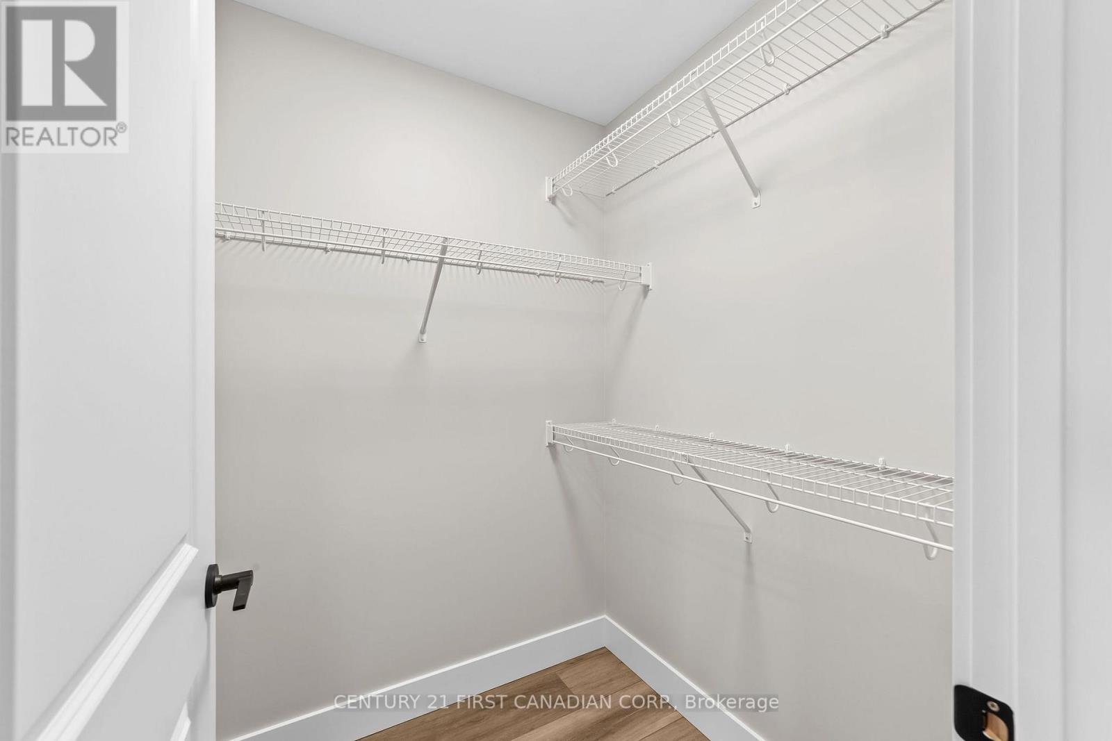 107 Victoria Avenue E, South Huron, Ontario  N0M 1M0 - Photo 17 - X13733578