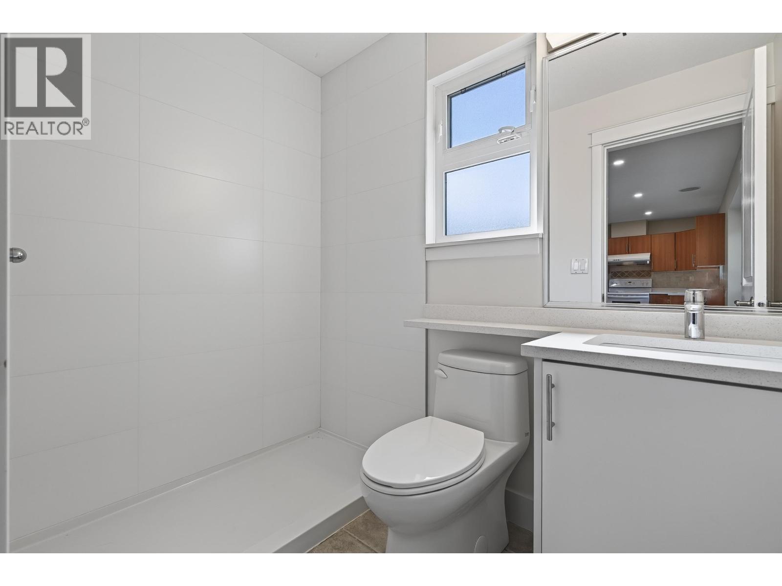 6167 Commercial Street, Vancouver, British Columbia  V5P 3P2 - Photo 8 - R3160233