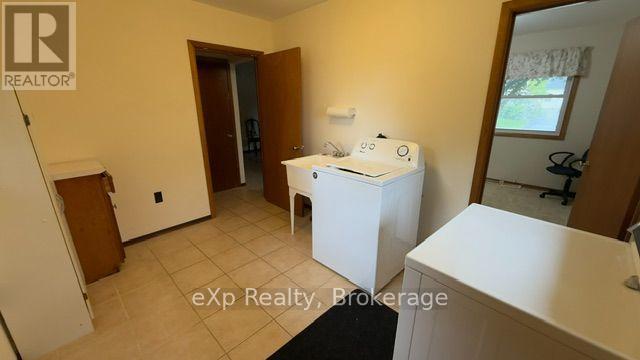 53 Maple Street, North Huron, Ontario  N0G 2W0 - Photo 14 - X13720146