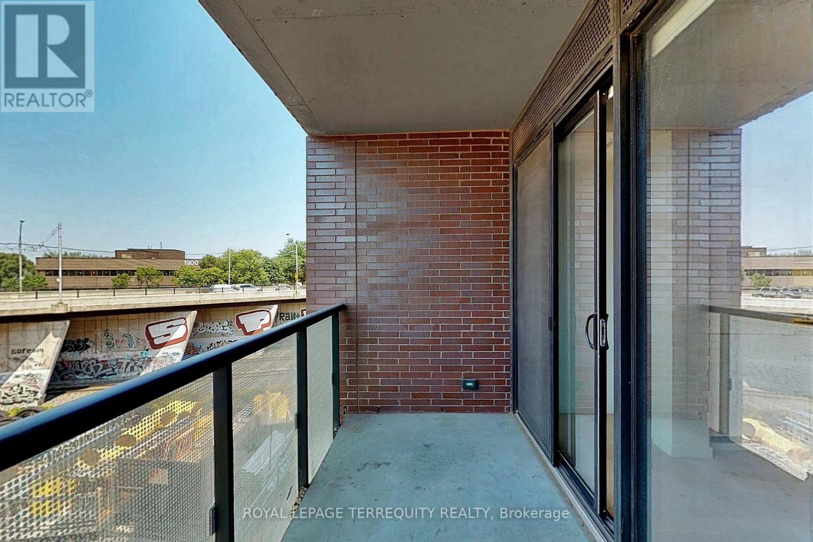 413 - 383 Sorauren Avenue, Toronto, Ontario M6R 0A4 - Photo 19 - W13596684
