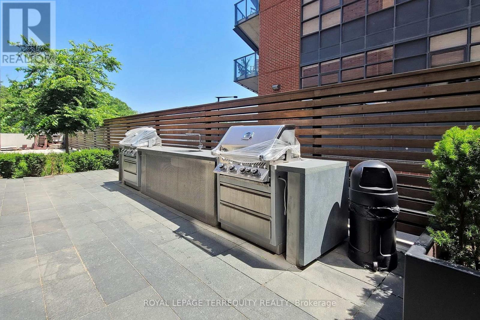 413 - 383 Sorauren Avenue, Toronto, Ontario M6R 0A4 - Photo 26 - W13596684