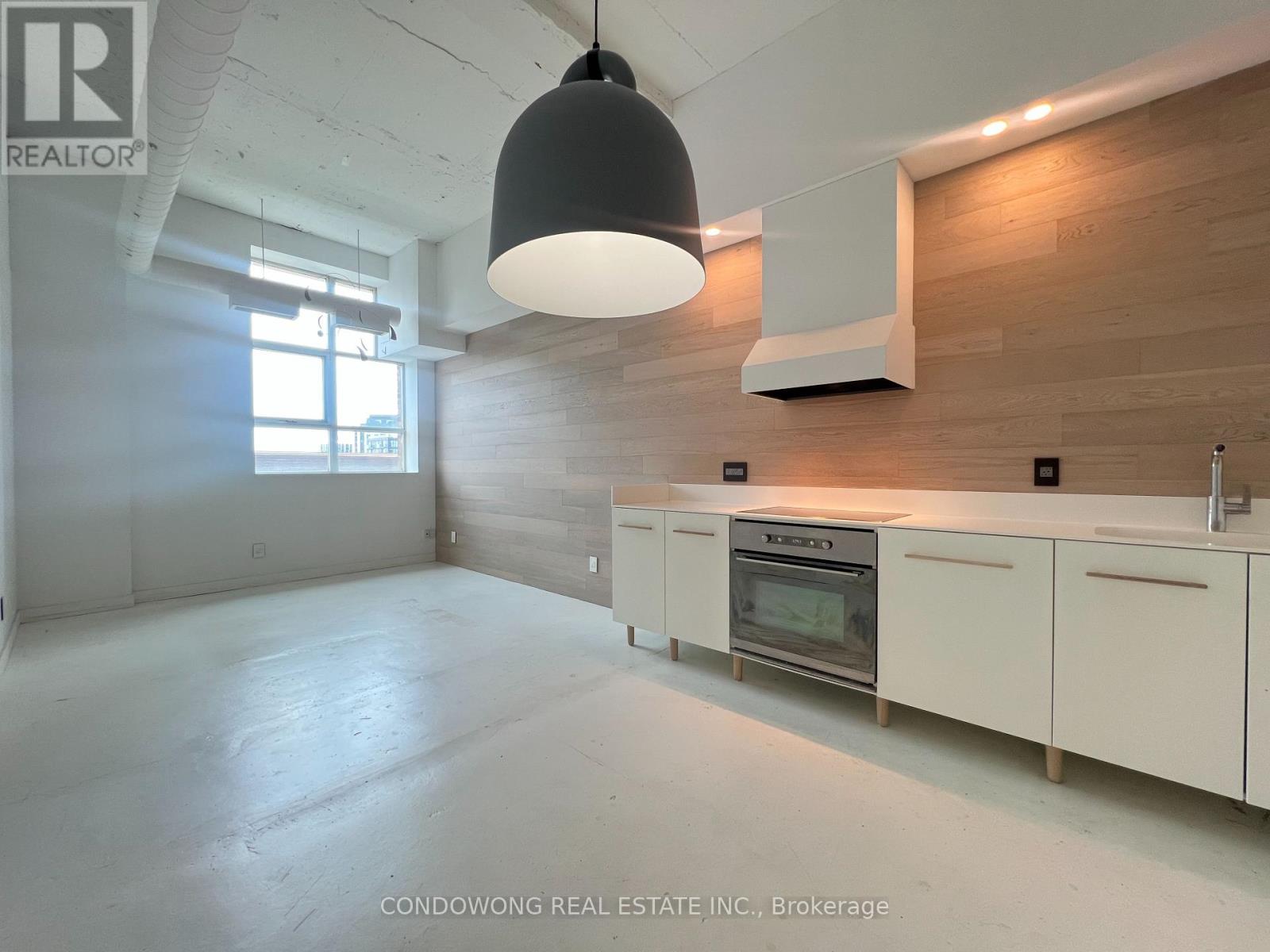 1037 - 155 DALHOUSIE STREET, Toronto, Ontario