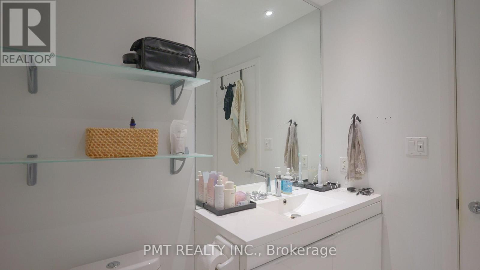 208 - 700 King Street W, Toronto, Ontario  M5V 2Y6 - Photo 11 - C13734568