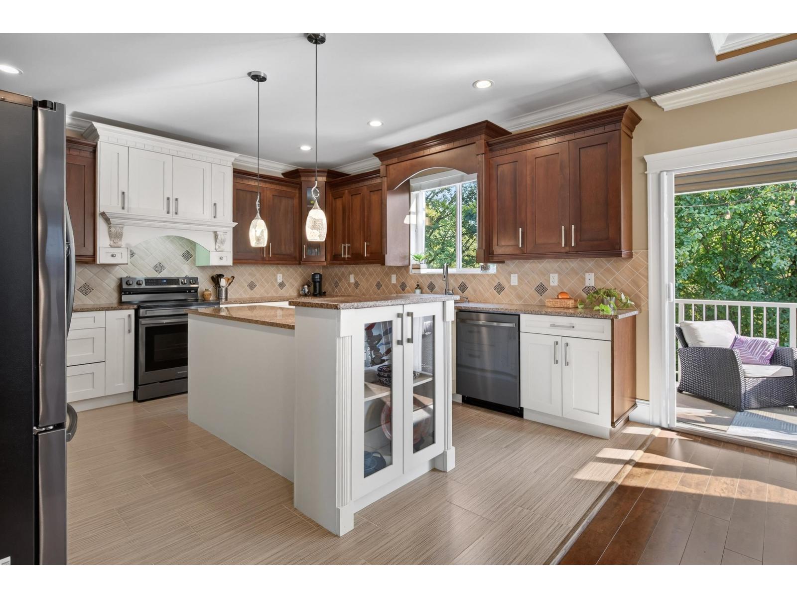 27912 Maclure Road, Abbotsford, British Columbia  V4X 0A9 - Photo 12 - R3160174