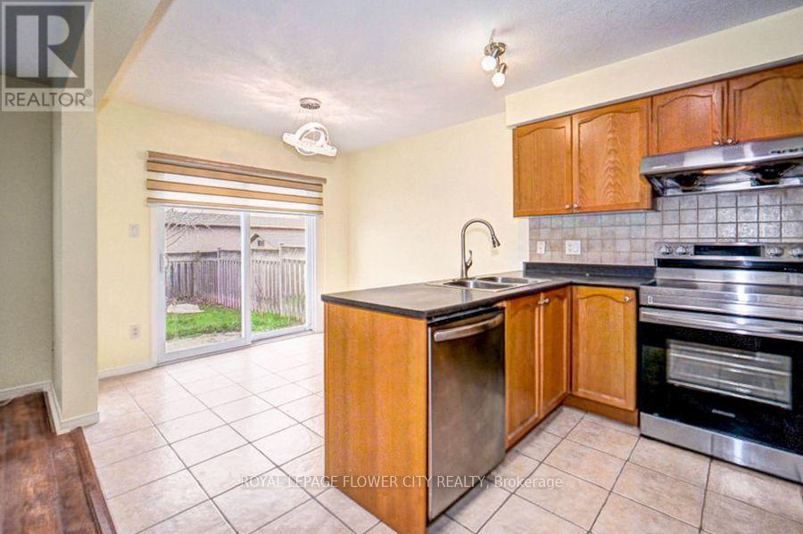 419 Tealby Crescent, Waterloo, Ontario  N2J 4Y8 - Photo 7 - X13734452