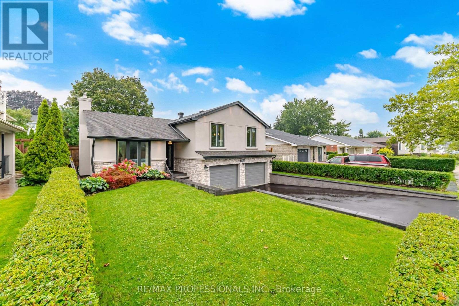 1062 Mississauga Valley Boulevard, Mississauga, Ontario  L5A 3J4 - Photo 2 - W13734556