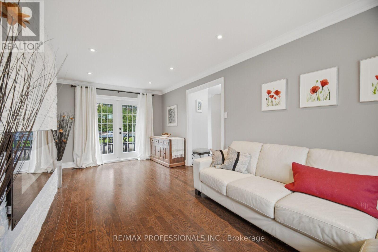 1062 Mississauga Valley Boulevard, Mississauga, Ontario  L5A 3J4 - Photo 32 - W13734556