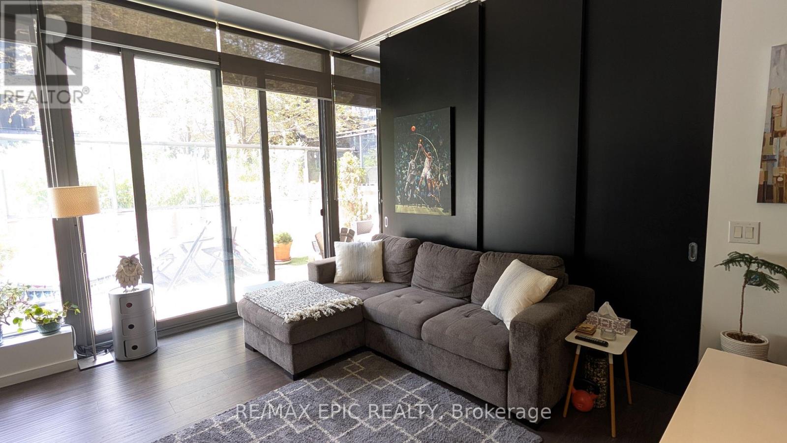 305 - 32 Trolley Crescent, Toronto, Ontario  M5A 0E9 - Photo 10 - C13729662