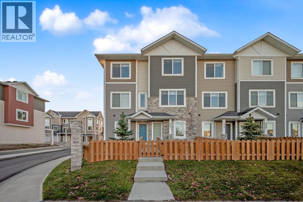 450 Canals Crossing Sw, Airdrie, Alberta  T4B 4L3 - Photo 4 - A2327110