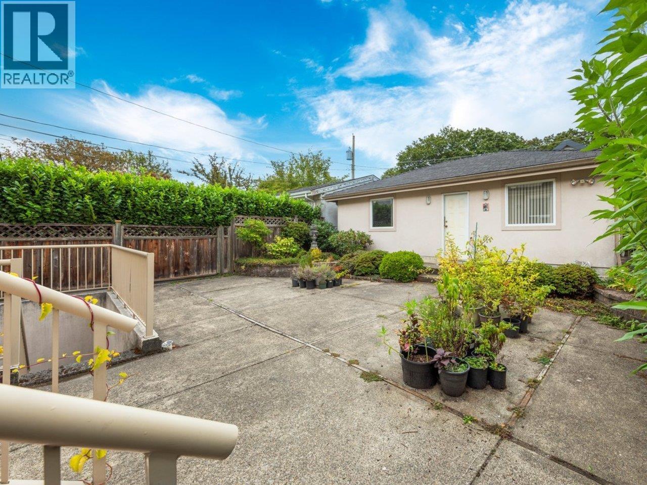 3262 W 12th Avenue, Vancouver, British Columbia  V6K 2R9 - Photo 36 - R3160449