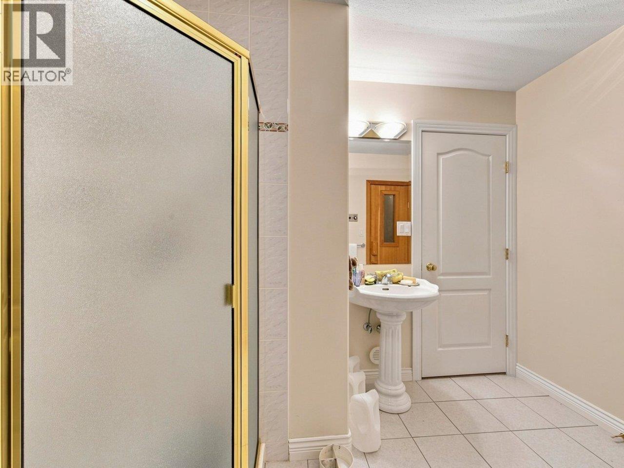 3262 W 12th Avenue, Vancouver, British Columbia  V6K 2R9 - Photo 33 - R3160449