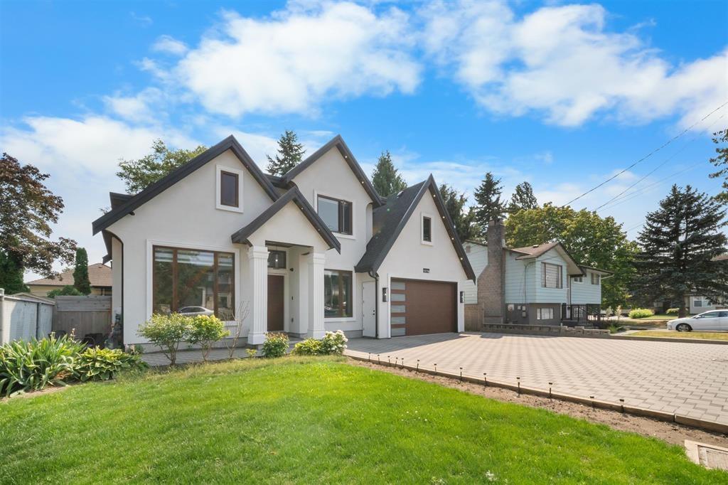 14718 90A AVENUE, surrey, British Columbia