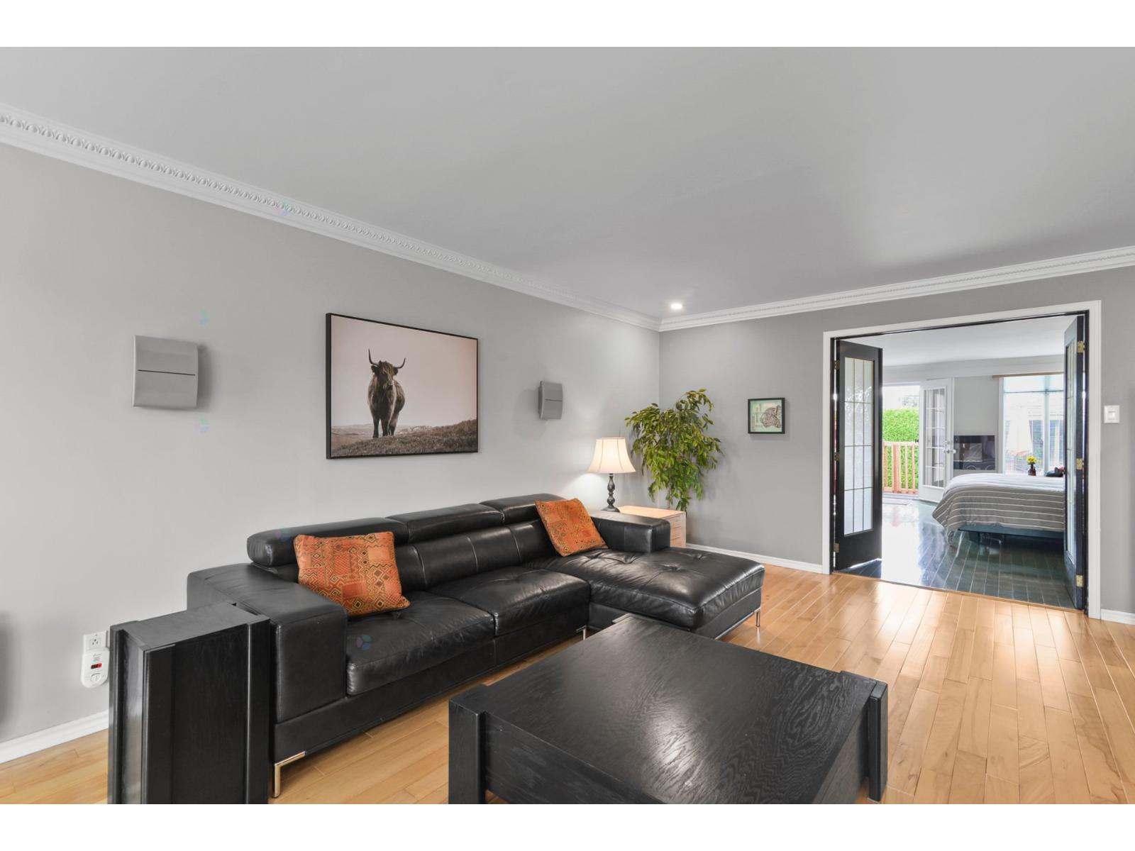29 Av. d'Hochelaga Candiac Quebec Canada J5R3N3 5
