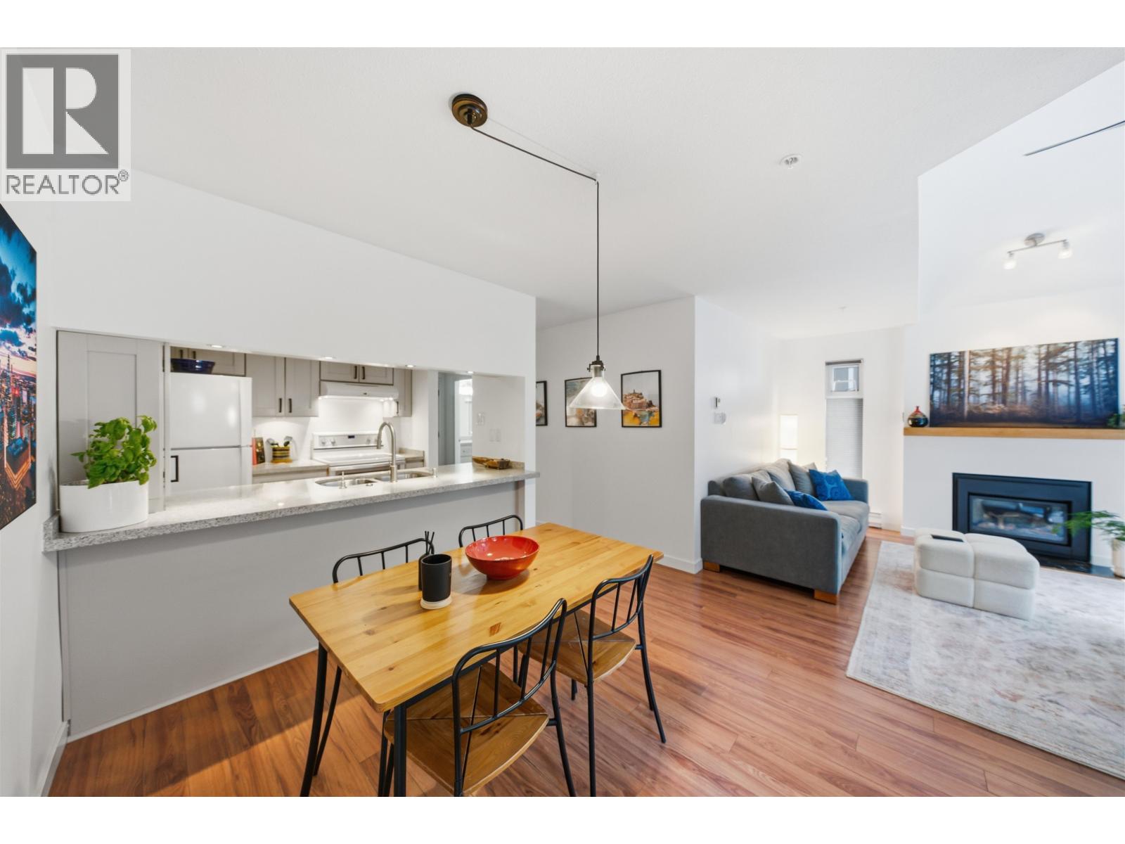 304 865 W 15th Avenue, Vancouver, British Columbia  V5Z 1R8 - Photo 11 - R3160183