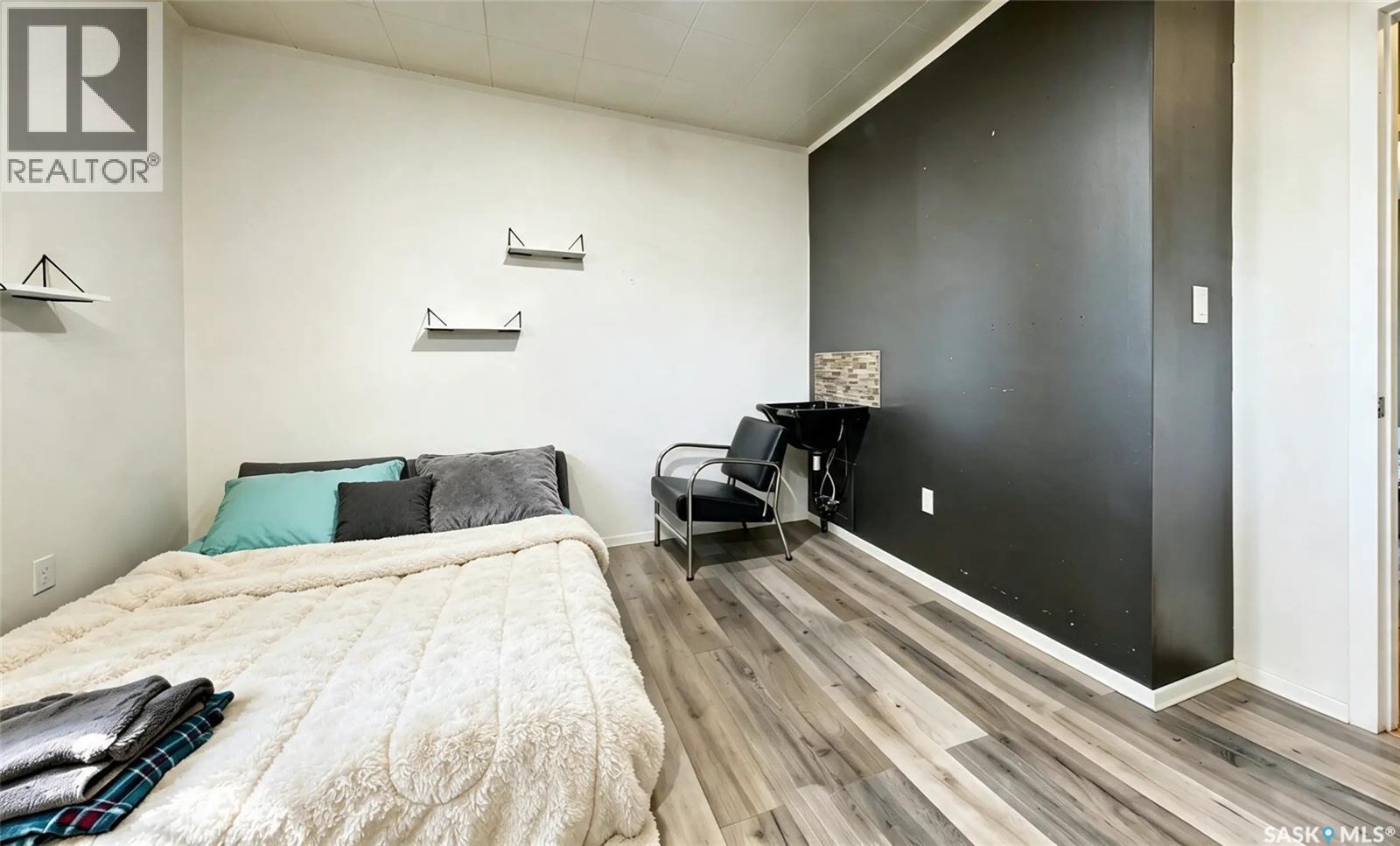 311 Pottery Street, Eastend, Saskatchewan  S0N 0T0 - Photo 18 - SK047234