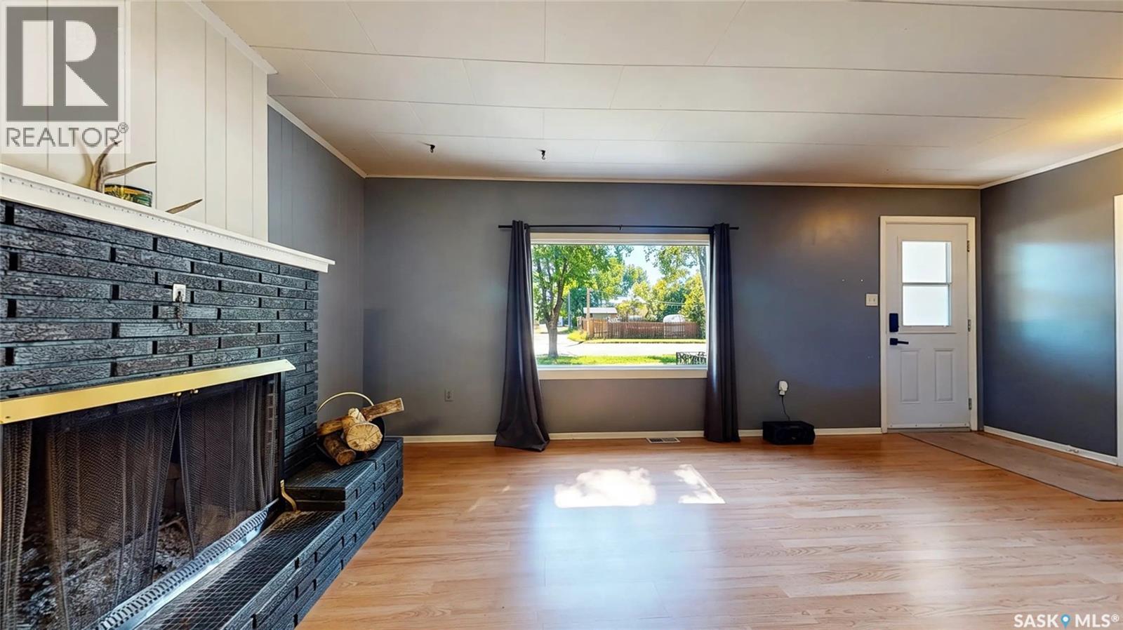 311 Pottery Street, Eastend, Saskatchewan  S0N 0T0 - Photo 3 - SK047234