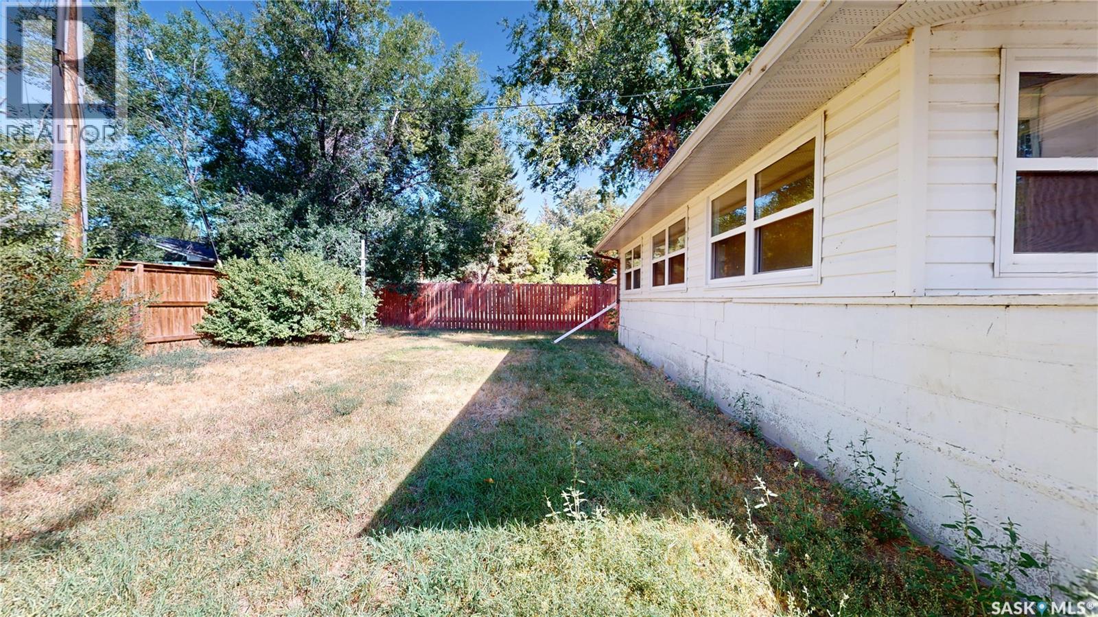 311 Pottery Street, Eastend, Saskatchewan  S0N 0T0 - Photo 42 - SK047234