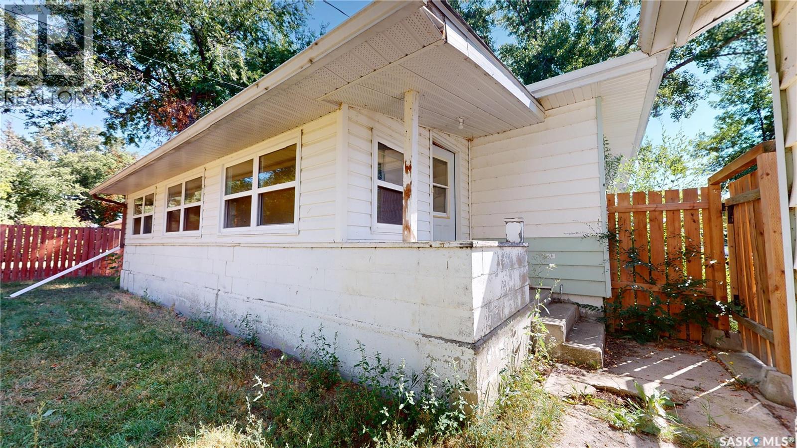 311 Pottery Street, Eastend, Saskatchewan  S0N 0T0 - Photo 43 - SK047234