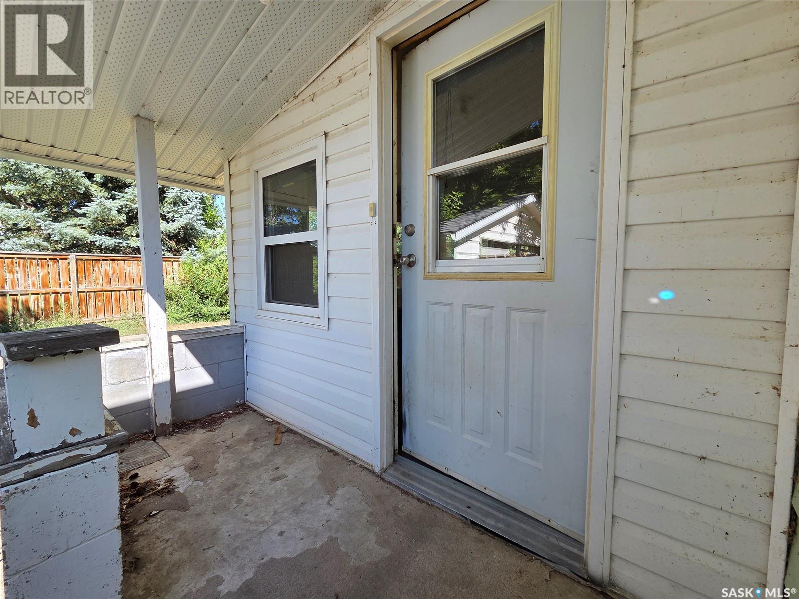 311 Pottery Street, Eastend, Saskatchewan  S0N 0T0 - Photo 44 - SK047234