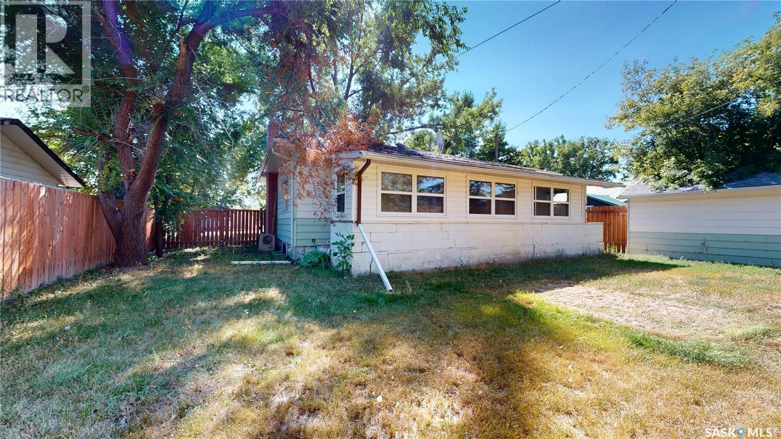 311 Pottery Street, Eastend, Saskatchewan  S0N 0T0 - Photo 45 - SK047234