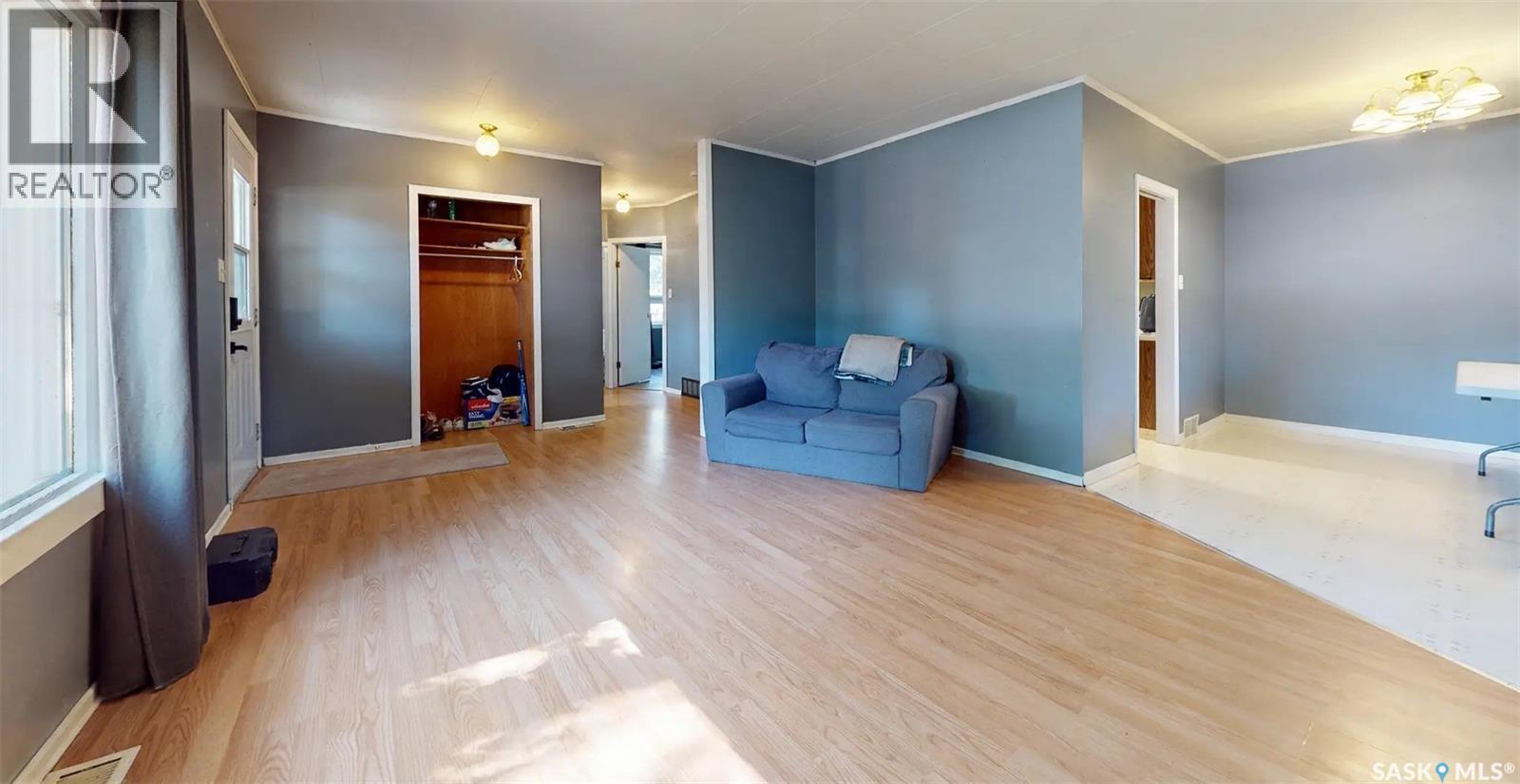 311 Pottery Street, Eastend, Saskatchewan  S0N 0T0 - Photo 8 - SK047234