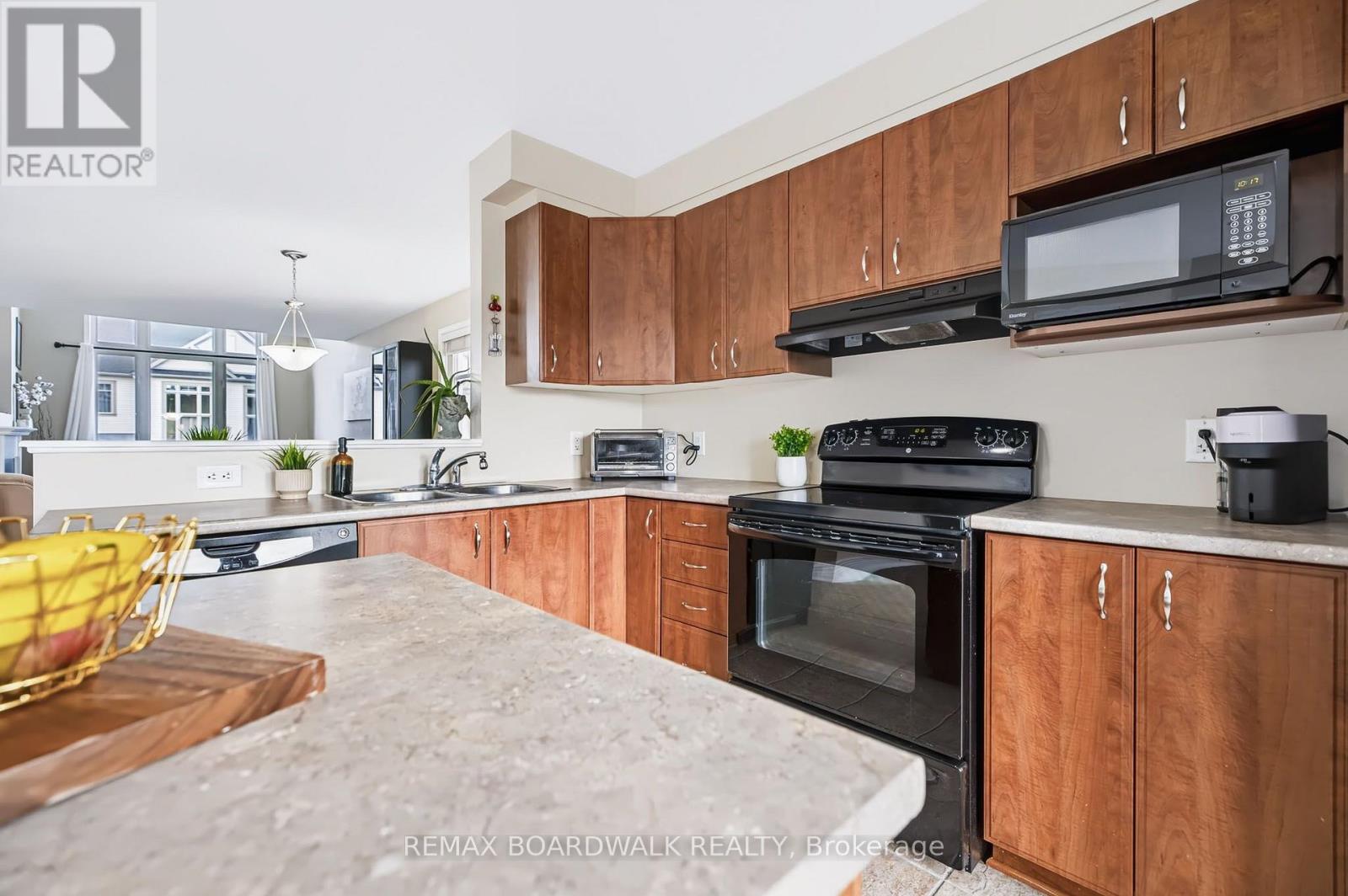 312 Galston Private, Ottawa, Ontario  K1W 0G3 - Photo 14 - X13734678