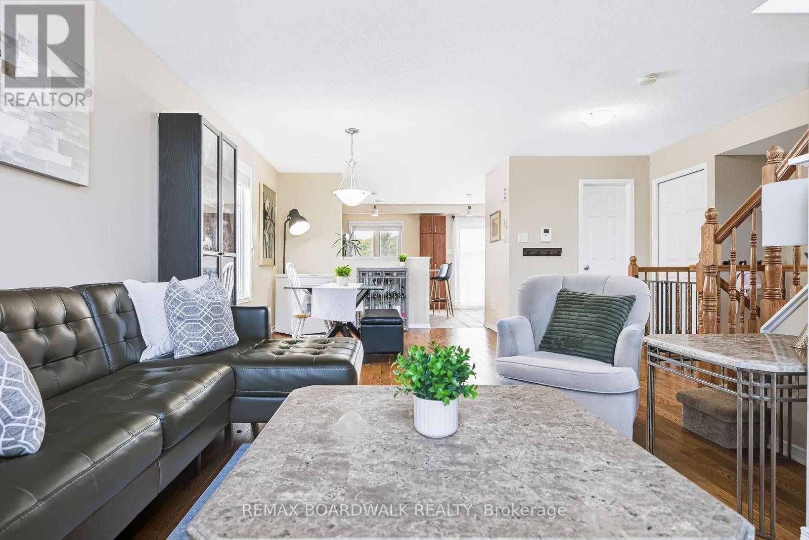 312 Galston Private, Ottawa, Ontario  K1W 0G3 - Photo 8 - X13734678