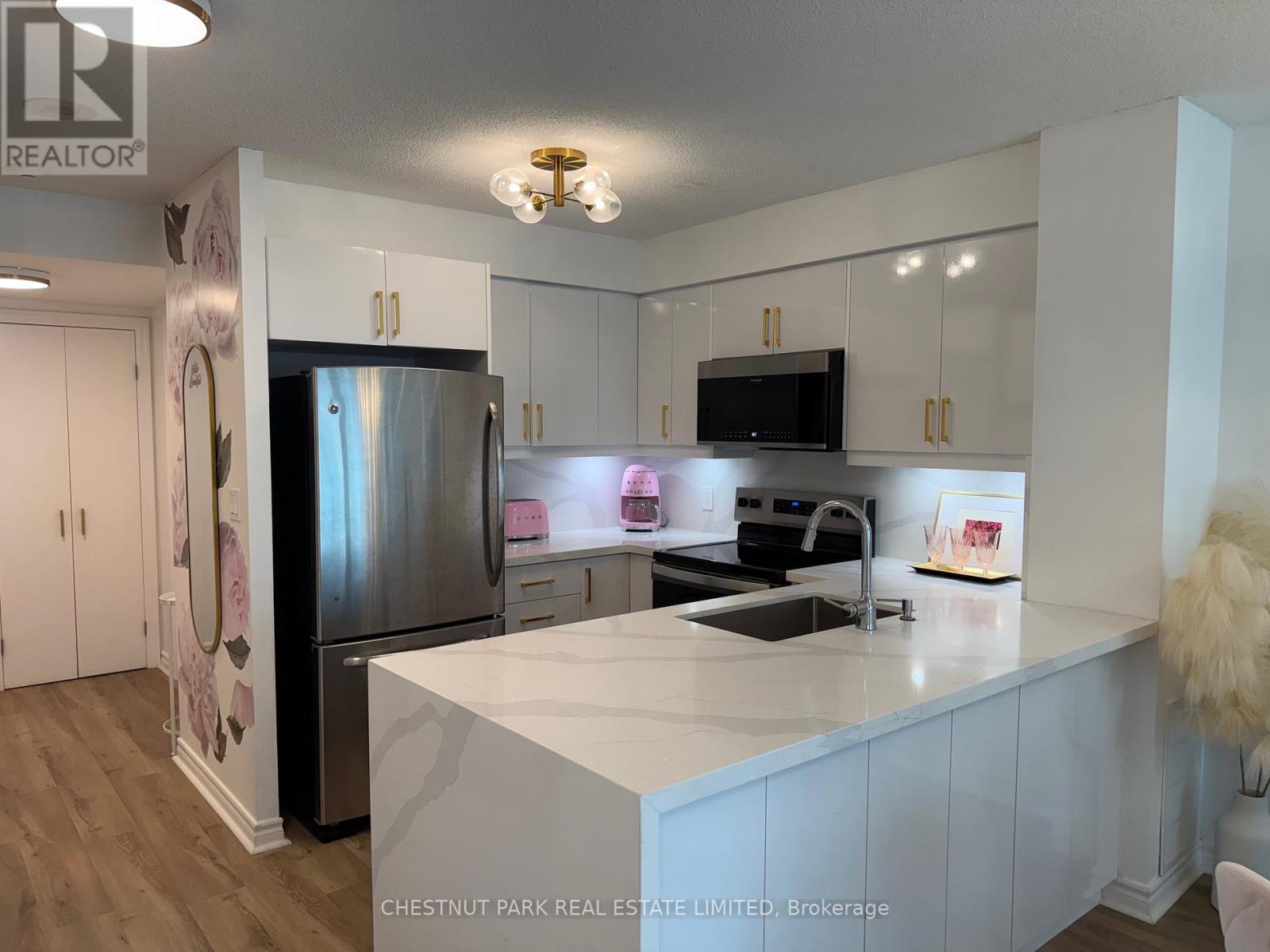 506 - 300 Bloor Street E, Toronto, Ontario  M4W 3Y2 - Photo 8 - C13734692