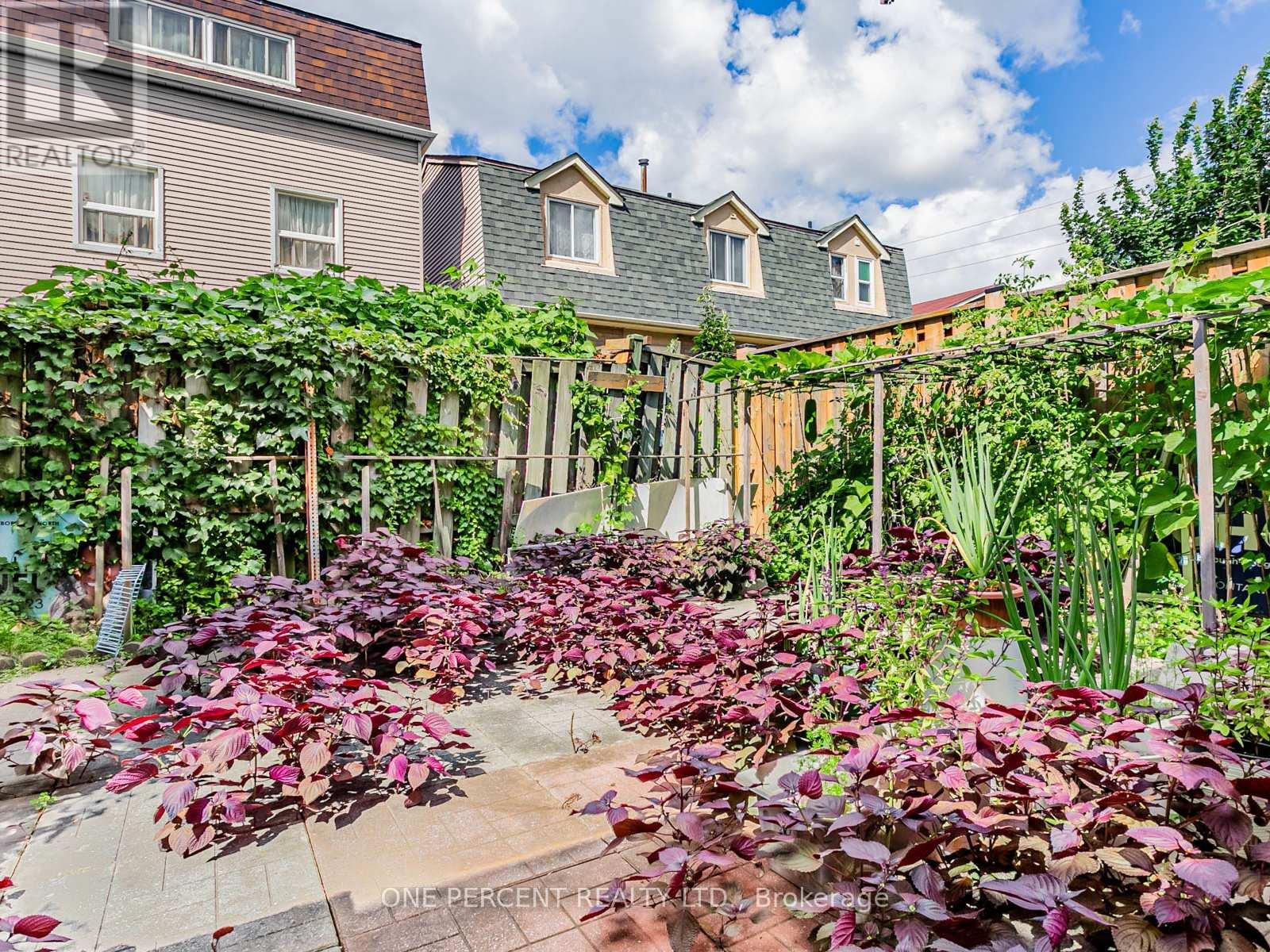 45 West Burton Court, Toronto, Ontario  M1S 4P7 - Photo 20 - E13734640
