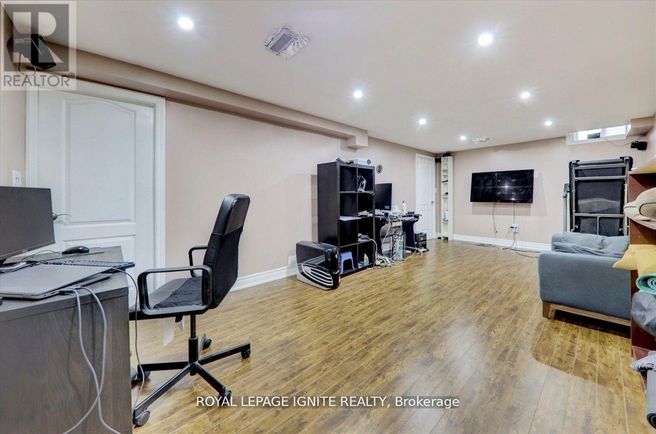 9 Pilkey Crescent, Toronto, Ontario  M1B 2A8 - Photo 14 - E13734662