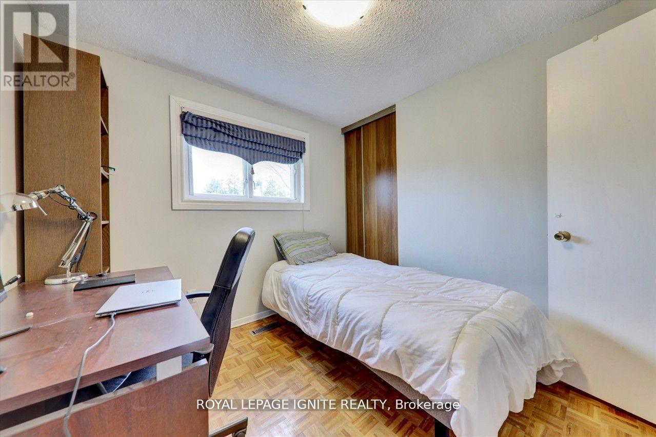 9 Pilkey Crescent, Toronto, Ontario  M1B 2A8 - Photo 9 - E13734662