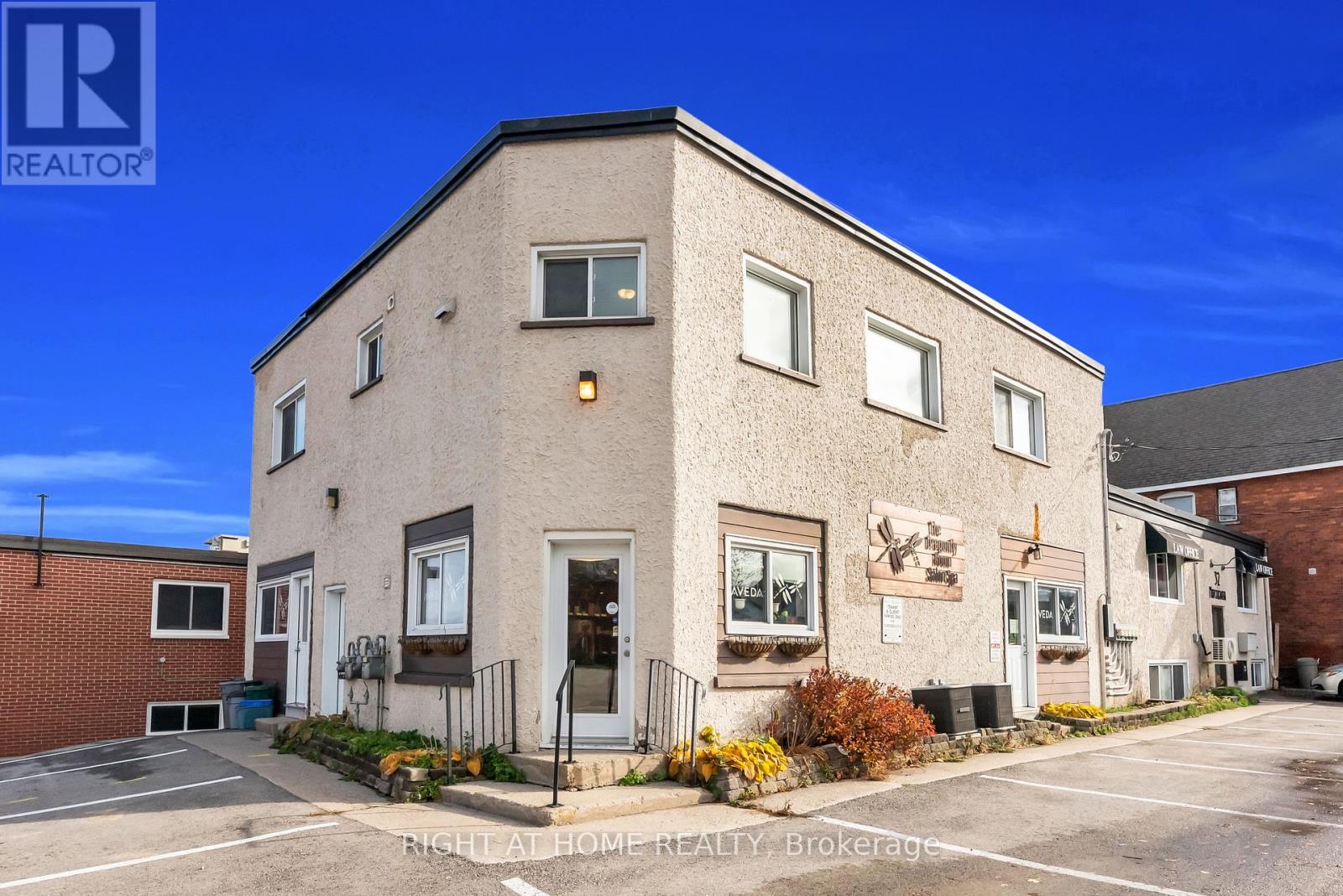 APARTMENT A - 32 MATCHEDASH STREET N, Orillia, Ontario