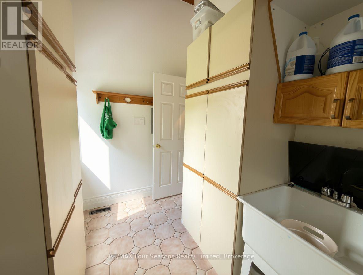 172 Carmichael Crescent, Blue Mountains, Ontario  L9Y 0R3 - Photo 38 - X13734682
