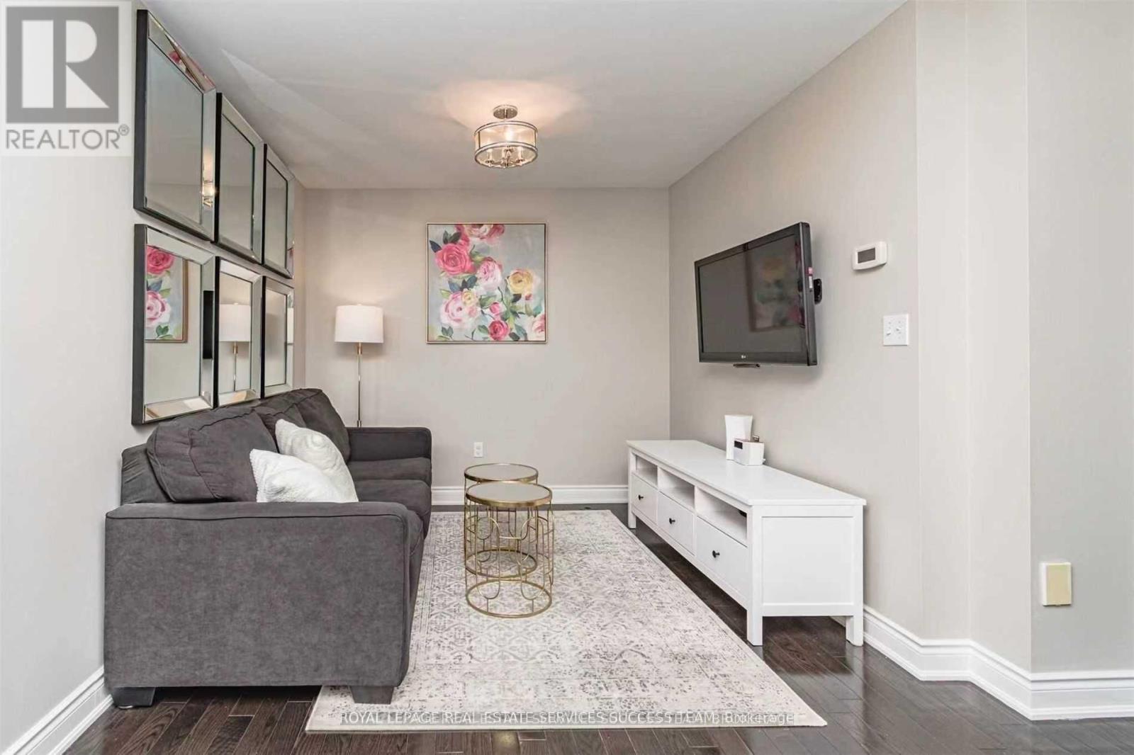 3057 Drumloch Avenue, Oakville, Ontario  L6M 5H7 - Photo 7 - W13734646