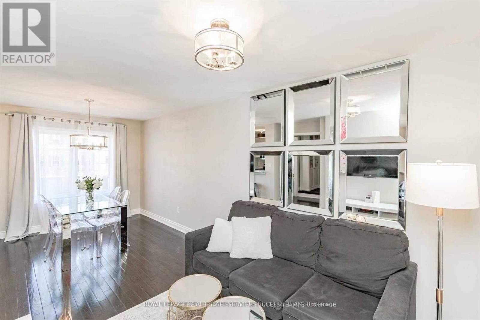 3057 Drumloch Avenue, Oakville, Ontario  L6M 5H7 - Photo 8 - W13734646