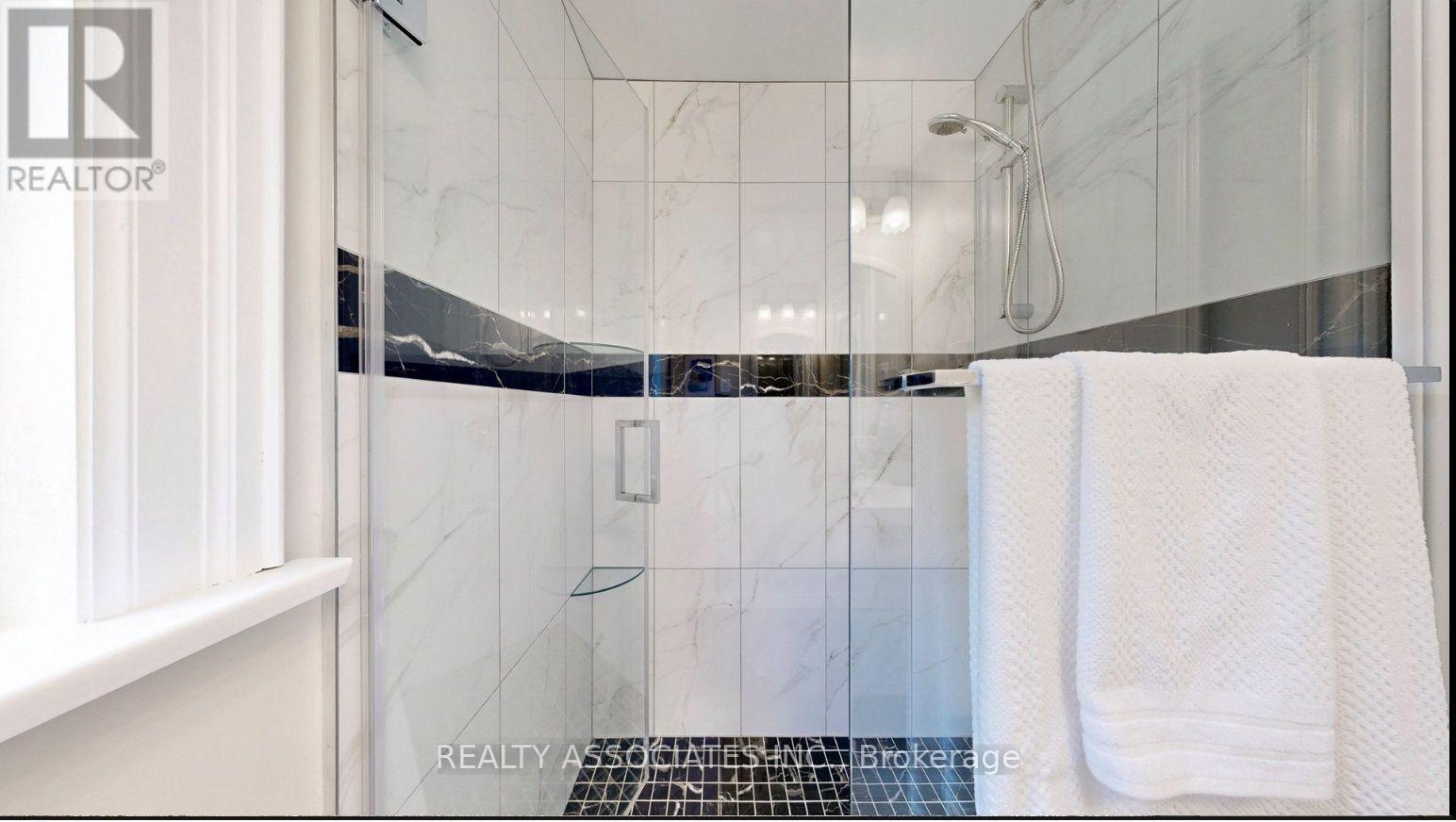 Lower - 60 Beacham Crescent, Toronto, Ontario  M1T 1N1 - Photo 5 - E13731600