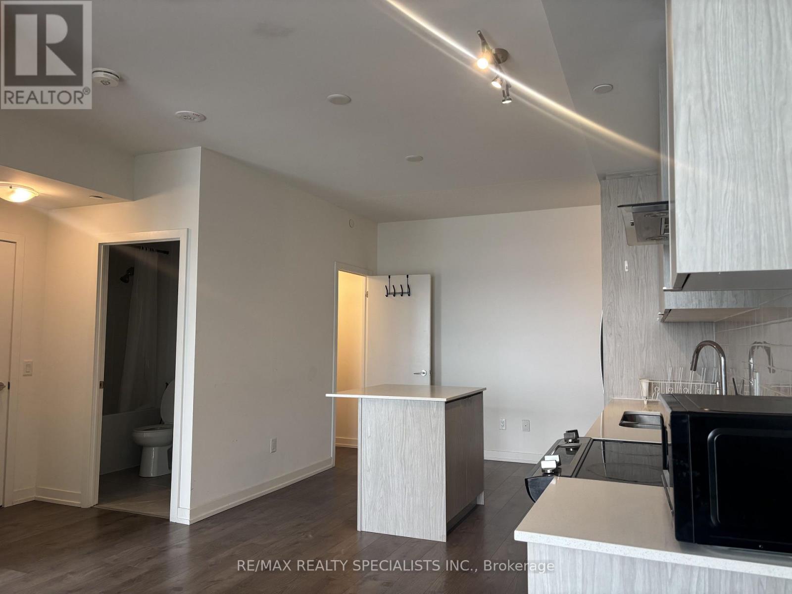 1805 - 55 Duke Street W, Kitchener, Ontario  N2H 0B4 - Photo 15 - X13734636