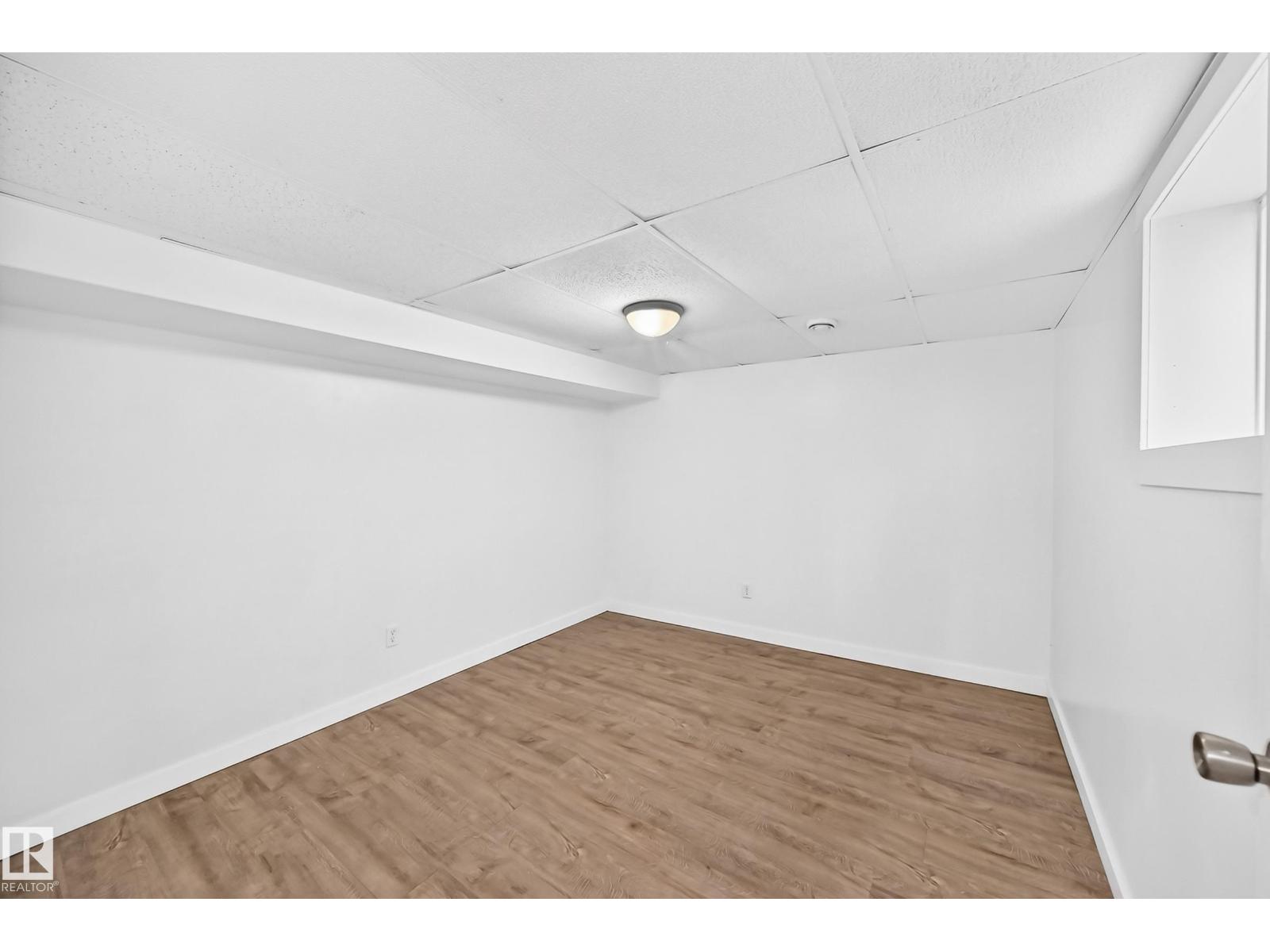 Unknown Address, ,    - Photo 37 - E4506552