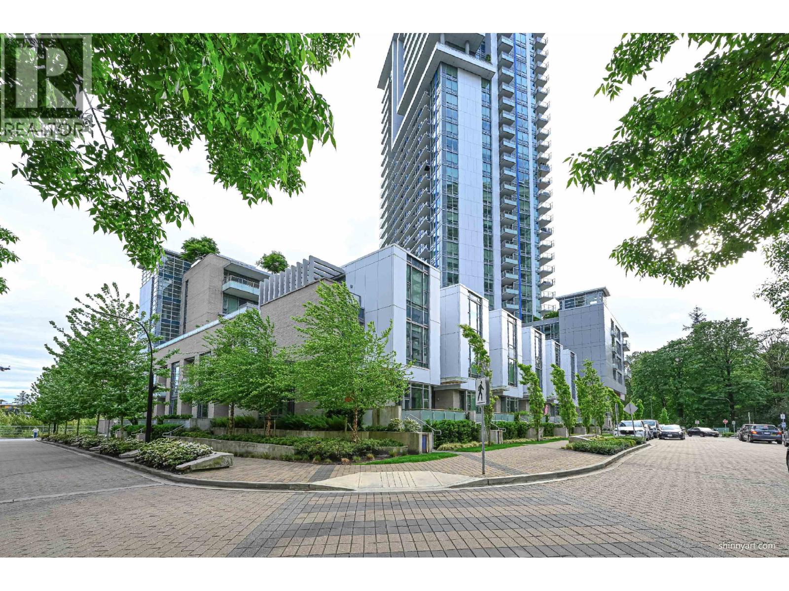 606 1500 Fern Street, North Vancouver, British Columbia  V7J 0E6 - Photo 2 - R3160567