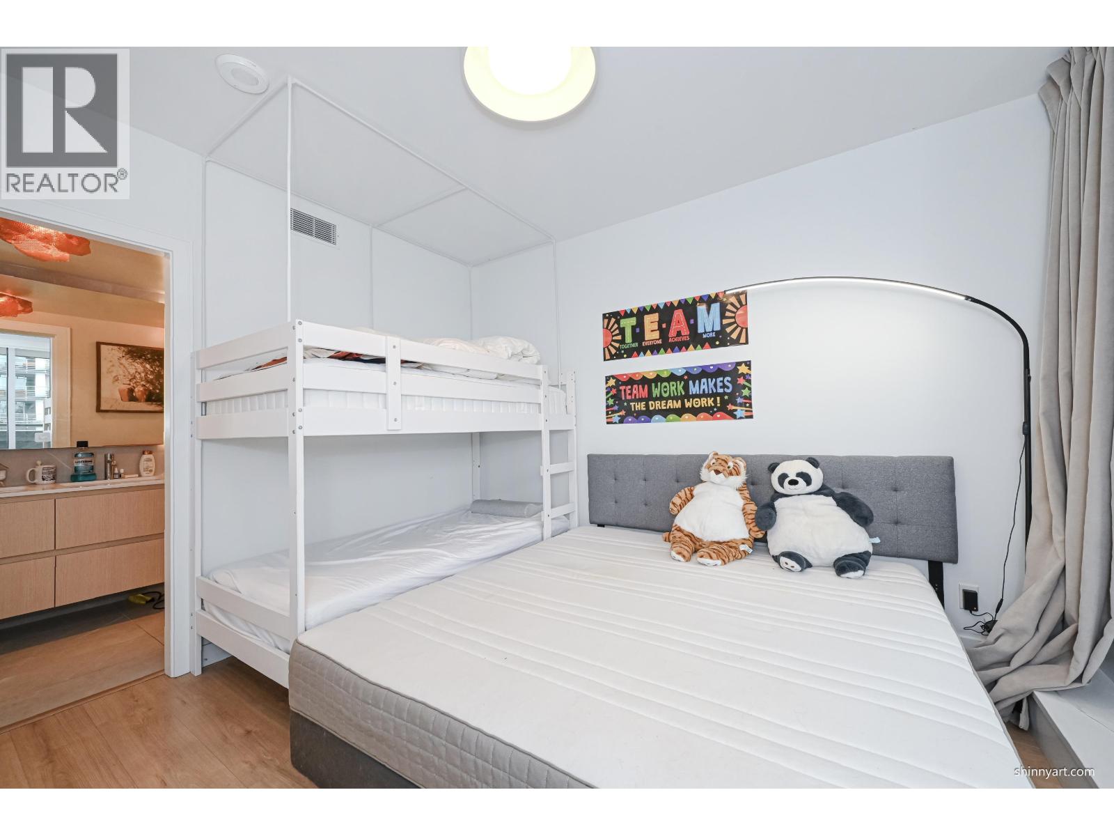 606 1500 Fern Street, North Vancouver, British Columbia  V7J 0E6 - Photo 12 - R3160567