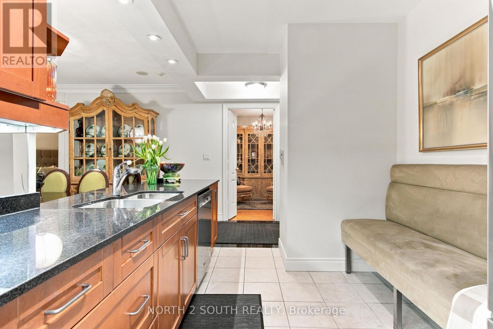 116 - 38 William Carson Crescent, Toronto, Ontario  M2P 2H2 - Photo 24 - C13734704