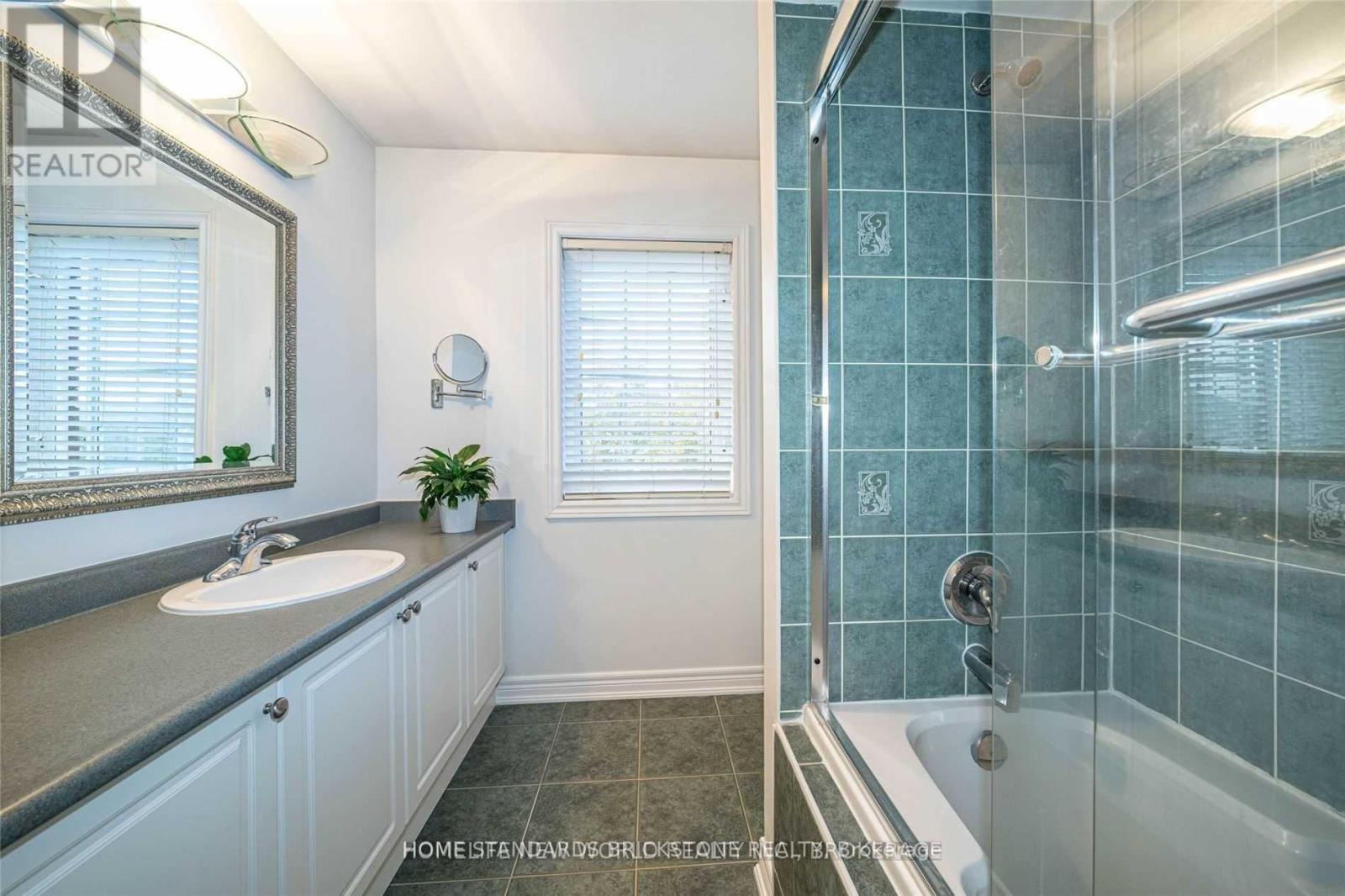 77 Summeridge Drive, Vaughan, Ontario  L4J 8T3 - Photo 16 - N13734702