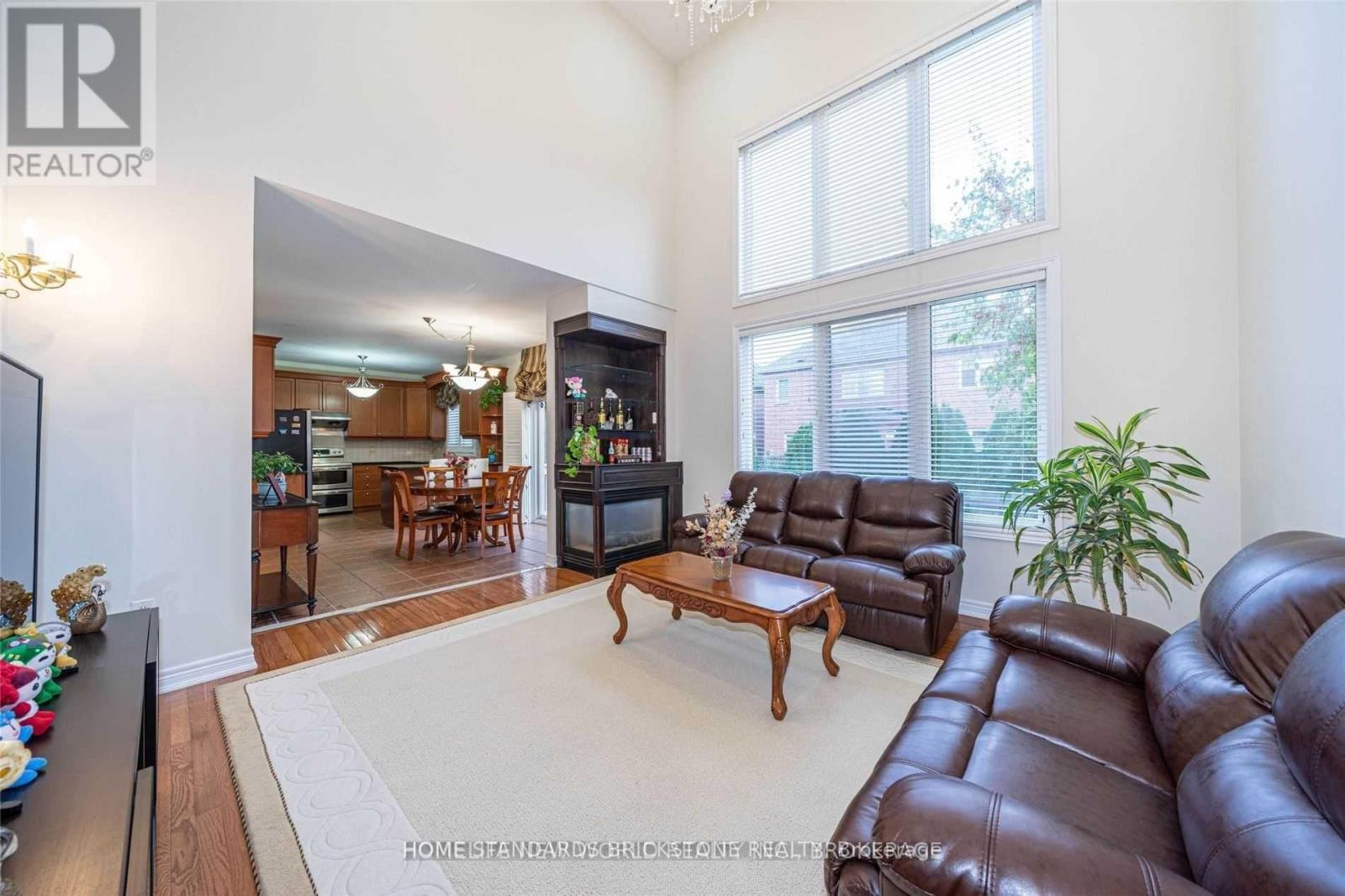 77 Summeridge Drive, Vaughan, Ontario  L4J 8T3 - Photo 7 - N13734702