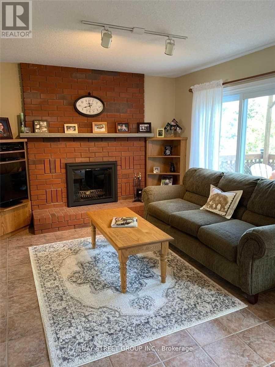 76 Mayfair Drive, Barrie, Ontario  L4N 6Y9 - Photo 5 - S13734708