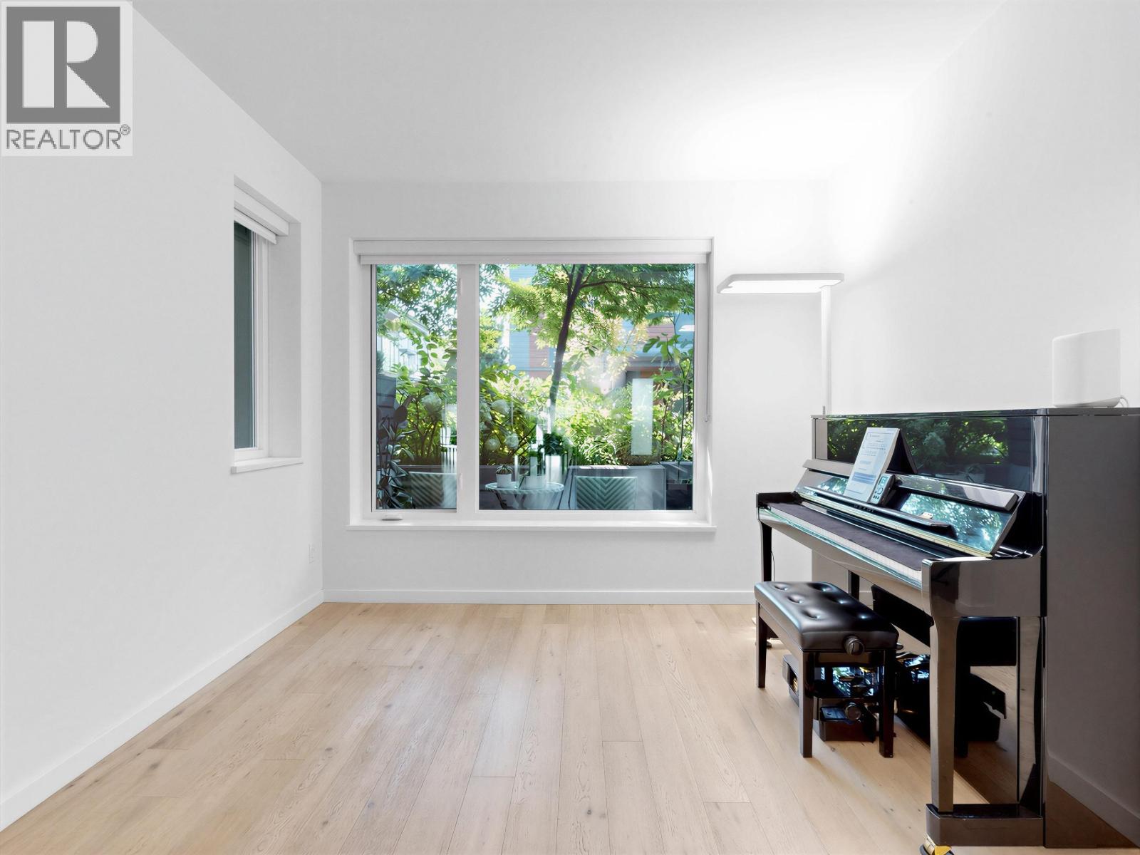 42 528 E 2nd Street, North Vancouver, British Columbia  V7L 0G8 - Photo 2 - R3160405