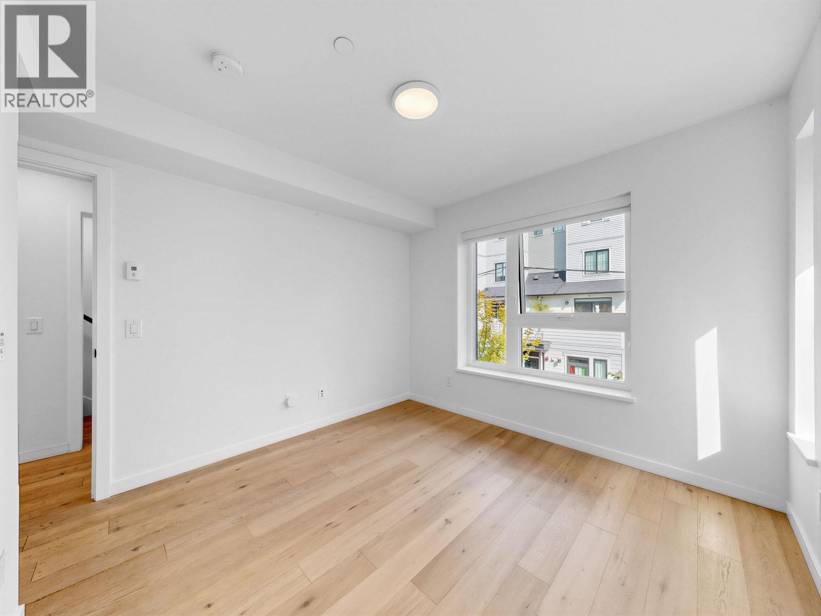 42 528 E 2nd Street, North Vancouver, British Columbia  V7L 0G8 - Photo 5 - R3160405